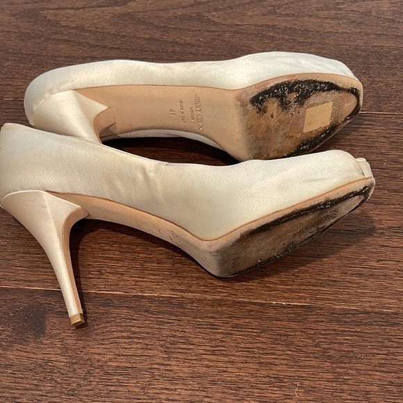 JIMMY Choo Women’s Cream Satin Peep Toe Pumps Size 41 / 11 - Picture 8 of 9